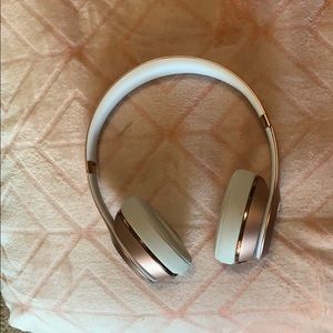 Beats Solo 3 Wireless Rose Gold - READ DESCRIPTION
